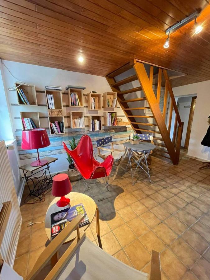 Lesse En Ciel Vous Accueille Avec Plaisir . Villa Houyet Luaran gambar
