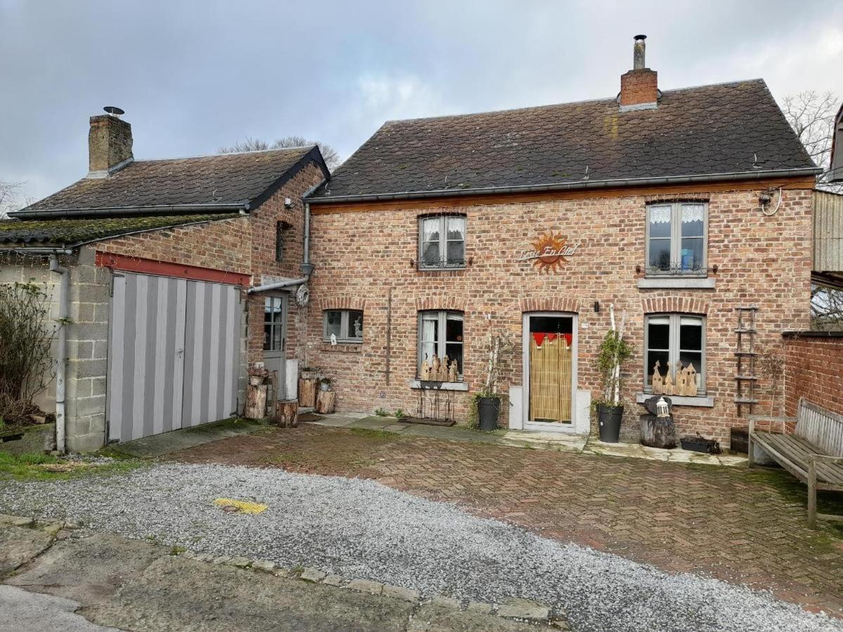 Lesse En Ciel Vous Accueille Avec Plaisir . Villa Houyet Luaran gambar